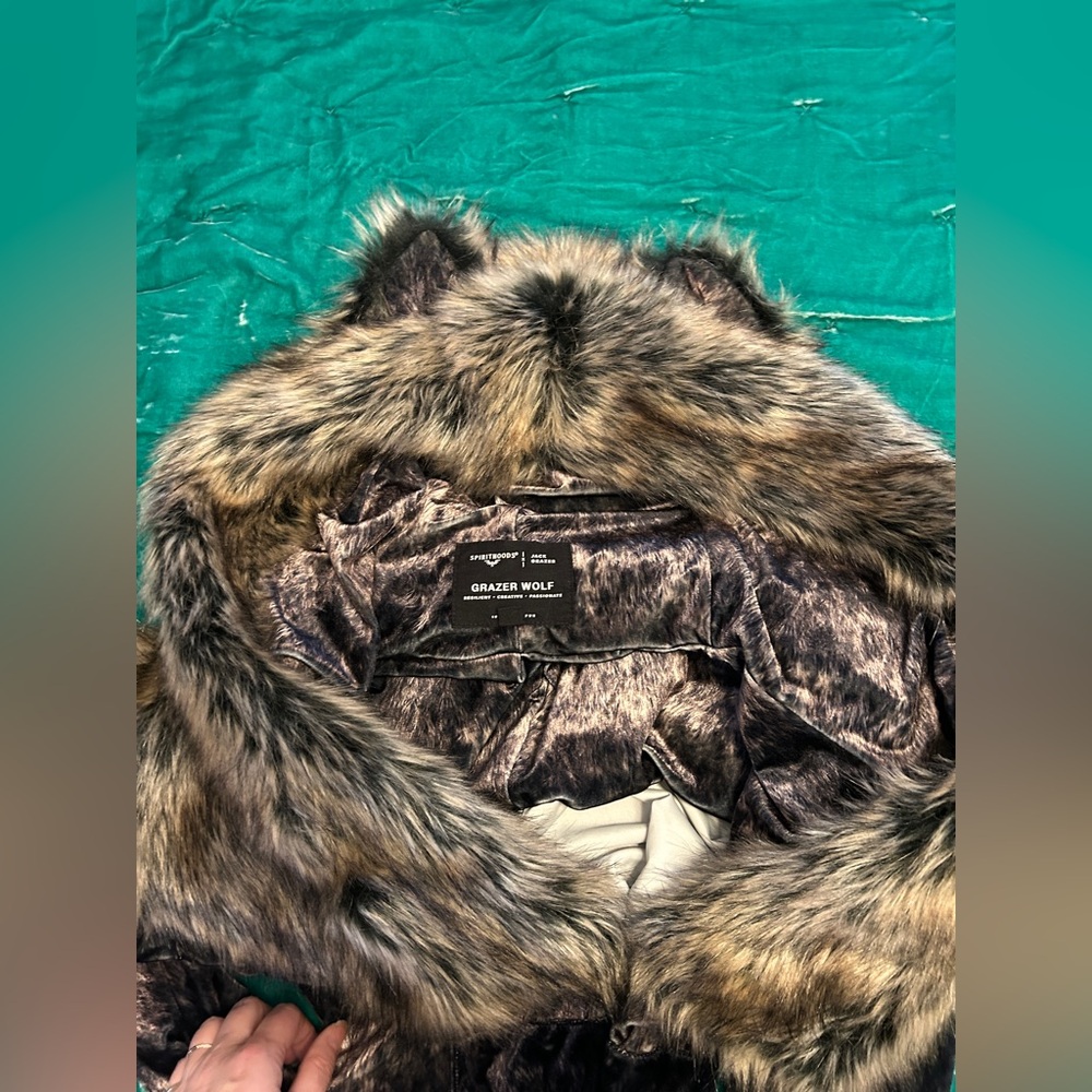 Spirithoods Grazer Wolf Faux Fur Animal Onesie Jumpsuit Festival Medium Small - Picture 10 of 14